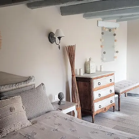 度假居 Le Clos Des Etoiles 勒布奎